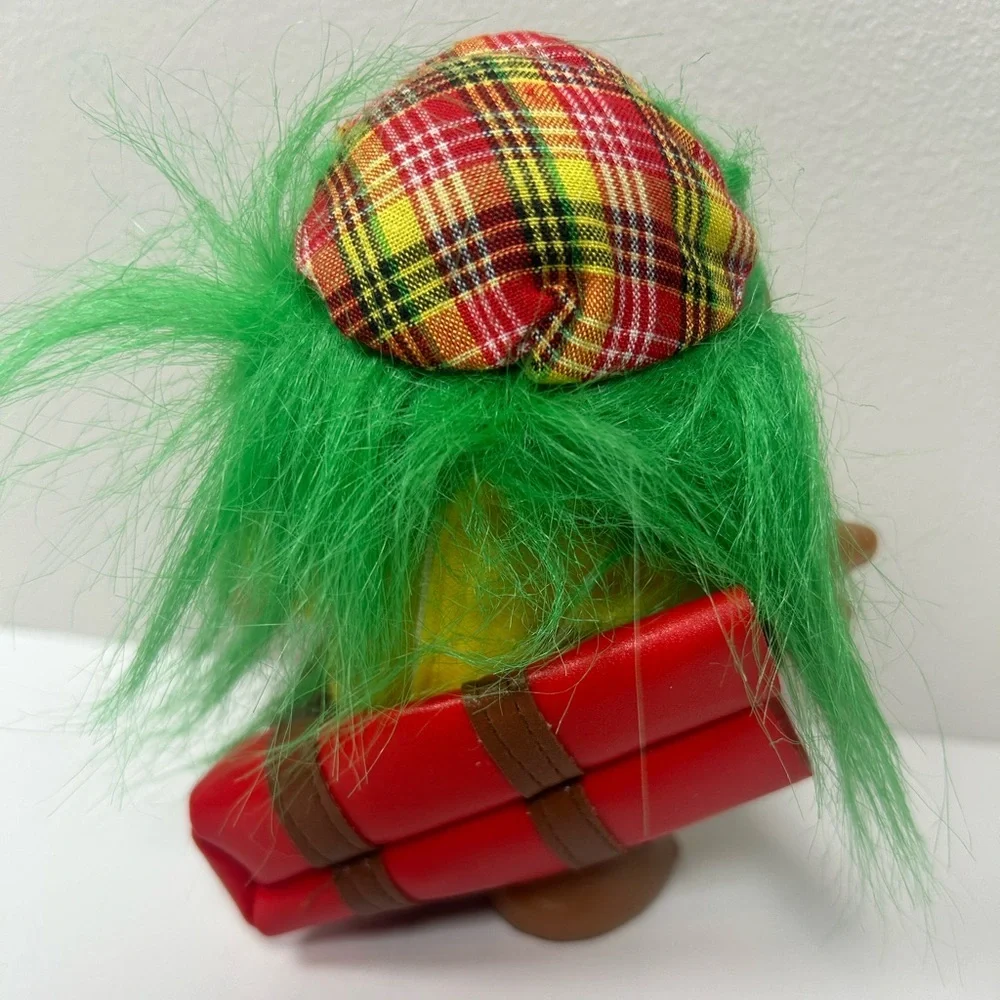 Vintage DAM Mini Plaid Outfit Mini Troll Doll Golfer with Green Hair - Picture 4 of 8